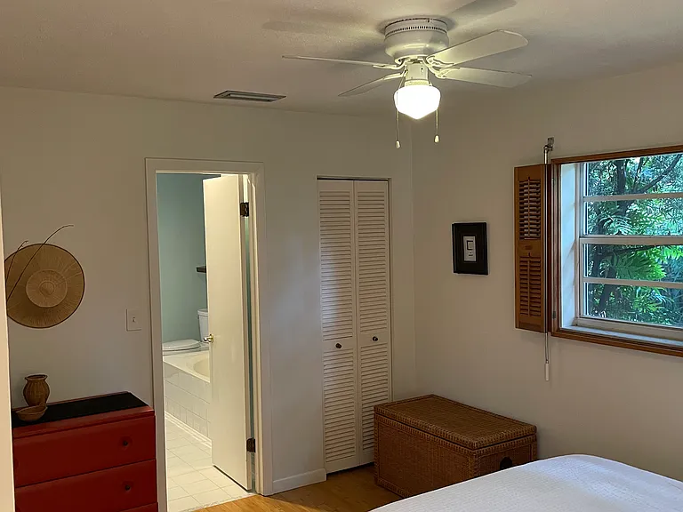 6235 SW 44th St — Photo 17