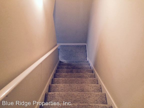 5th image of 625 Parkway Dr