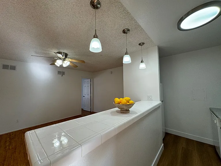 6736 Cleon Ave — Photo 40