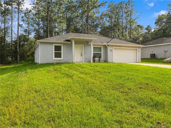 2656 W Castania Dr, Citrus Springs, FL 34434