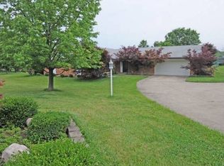 1392 Cook Rd, Lebanon, OH 45036