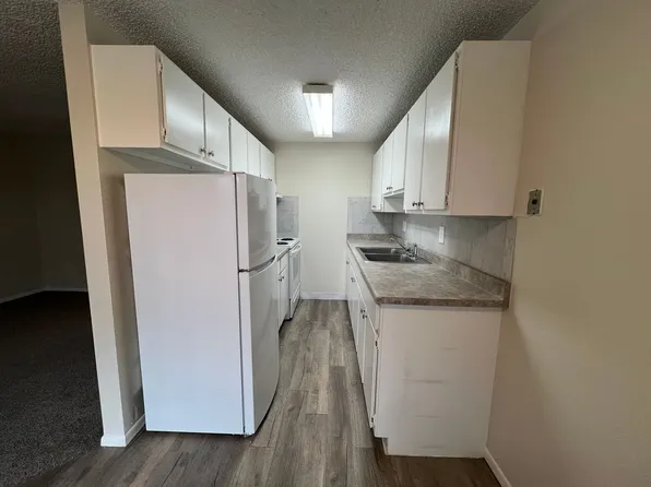 10th Street Square Apartments