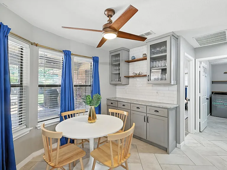 749 Western Trl — Photo 16