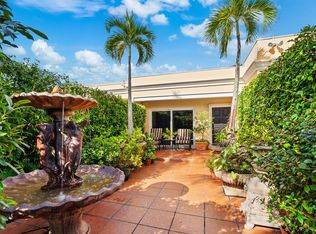 225 Everglade Ave APT 8, Palm Beach, FL 33480