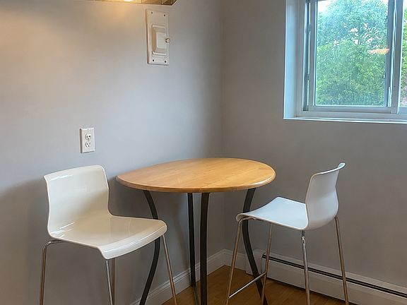 3rd image of 20 Westgate Rd #3