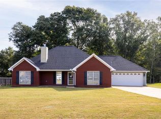 245 Owens Rd, Fort Mitchell, AL 36856