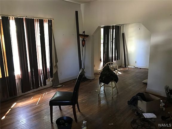5th image of 2817 18th St