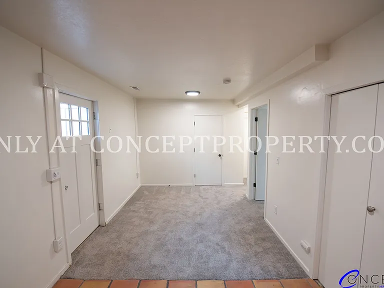 2204 Jefferson Ave — Photo 6