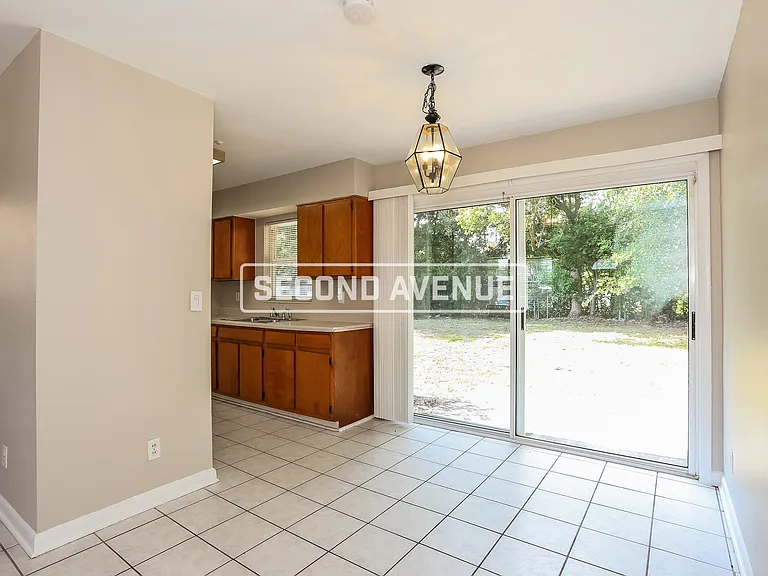 6111 Shetland Rd — Photo 5