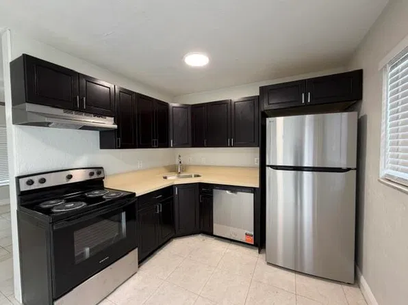 1531 SW 68th Ave, Pompano Beach, FL 33068