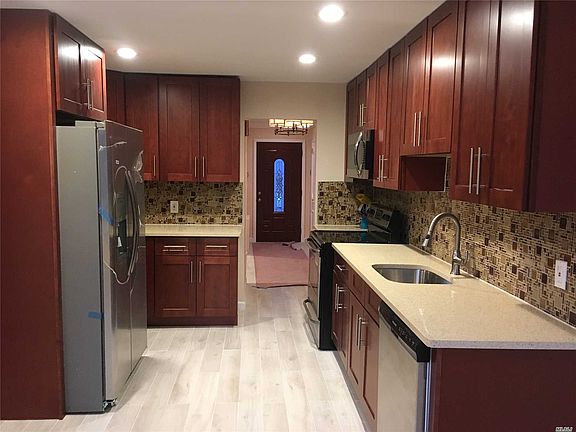 5th image of 855 Sharon Ln