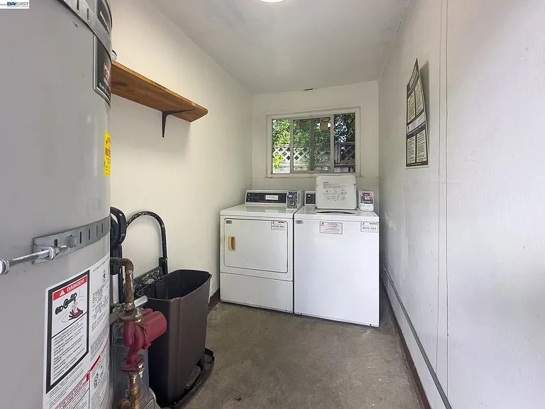 1720 Hearst Ave — Photo 14
