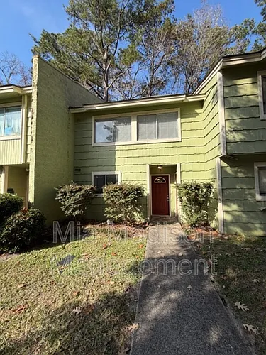 527 Tibet Ave #3 Photo 1