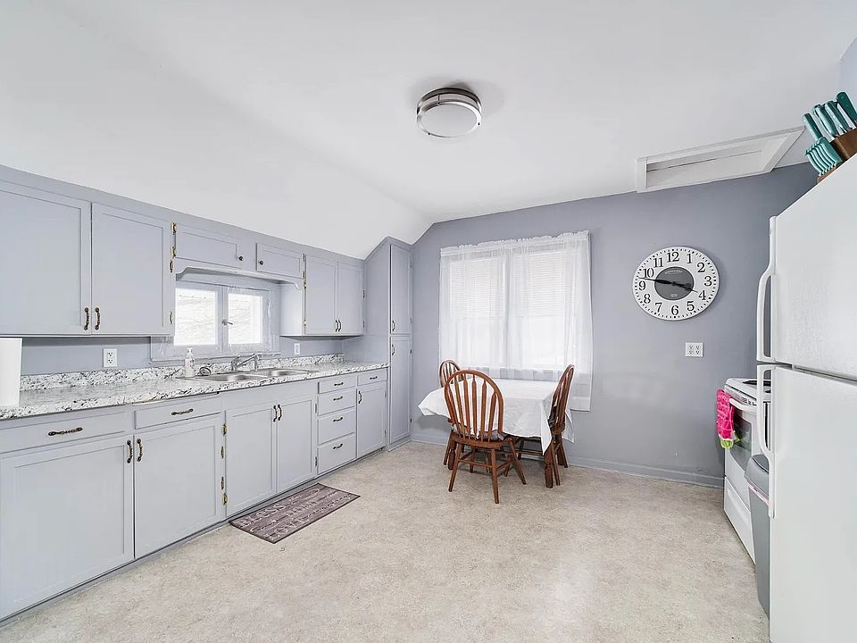 1st image of 410 Ramsdell St #2
