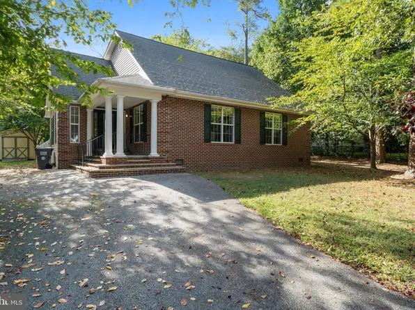 30092 Cross Woods Dr, Mechanicsville, MD 20659