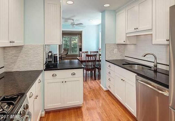 2nd image of 6607 Rosecroft Pl