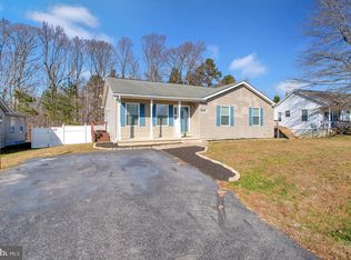 1809 Crofton Ct, Prince Frederick, MD 20678