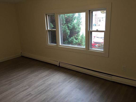 3rd image of 73 Smithwheel Rd #2