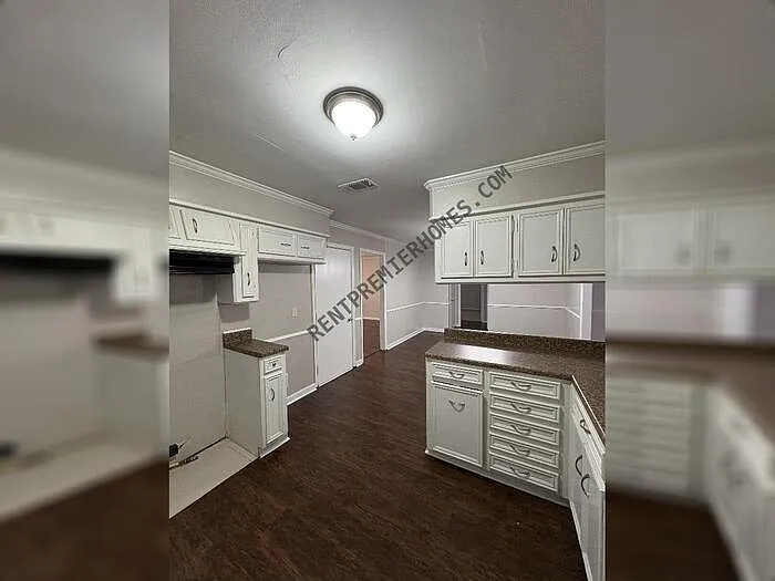 6609 Blue Bird Dr — Photo 11