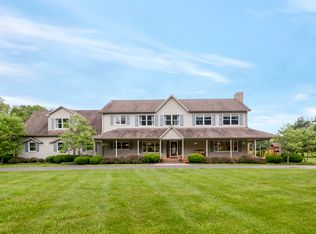 11 Dunwald Ln, Hopewell, NJ 08525