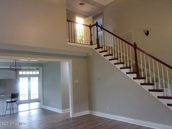 3rd image of 111 Briarmeadow Dr