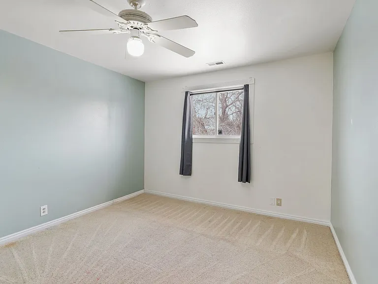 1035 N 260th St E — Photo 30