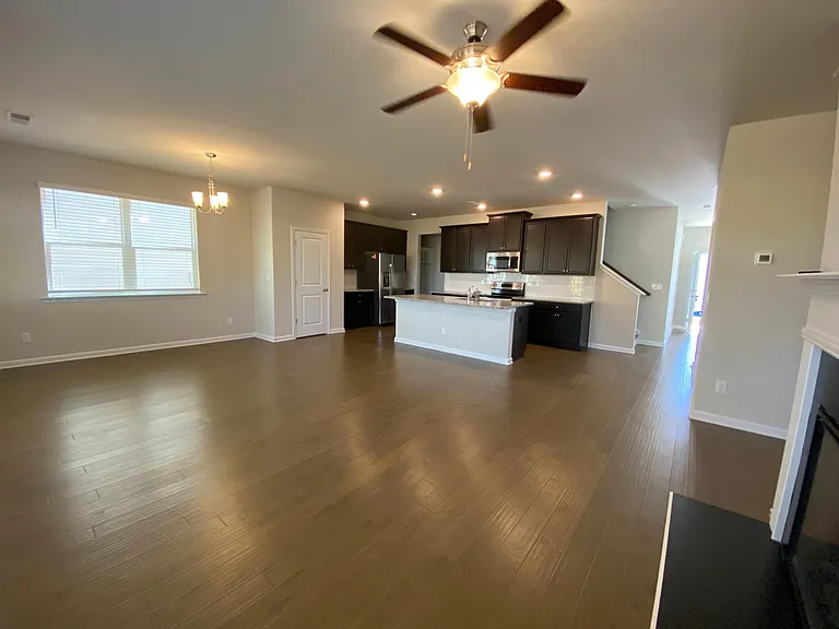 4442 Richmond Ct — Photo 11