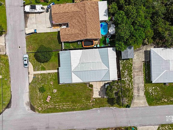 3rd image of 501 Camelia St