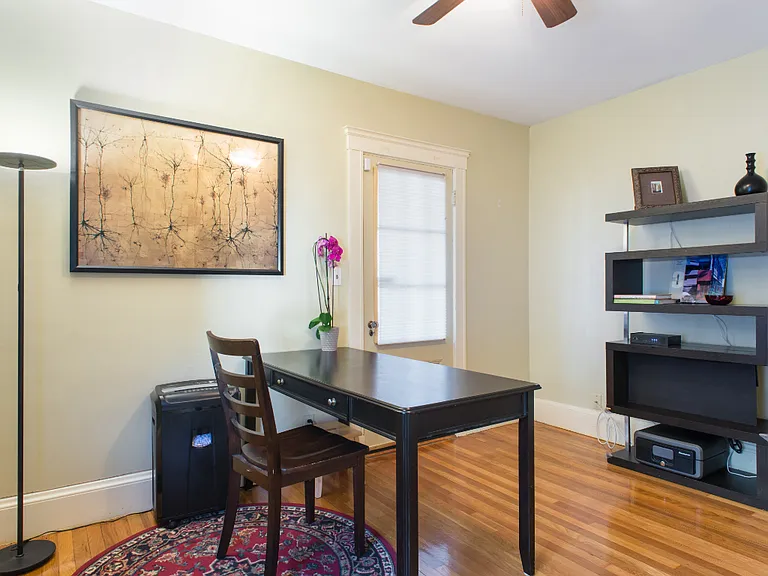 211 Common St #2 — Photo 16
