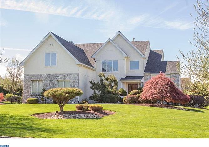 1st image of 22 Auburn Dr