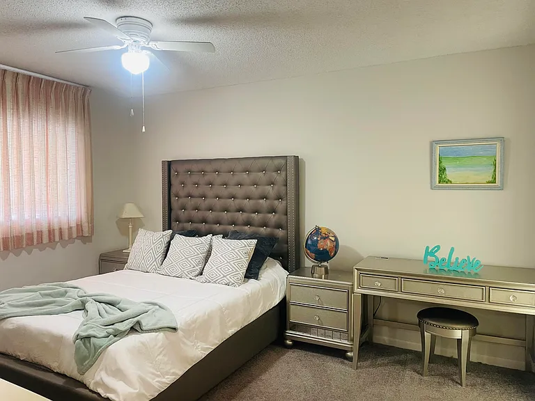 624 Snug Harbor Dr #B7 — Photo 5
