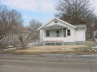 3026 9th St, Rockford, IL 61109