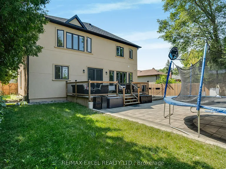 49 Kenton Dr — Photo 49