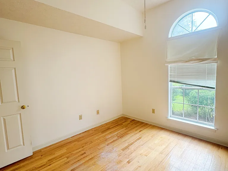 108 Oakridge St — Photo 8