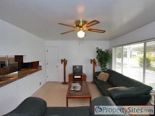 4th image of 3942 S Pinetree Dr