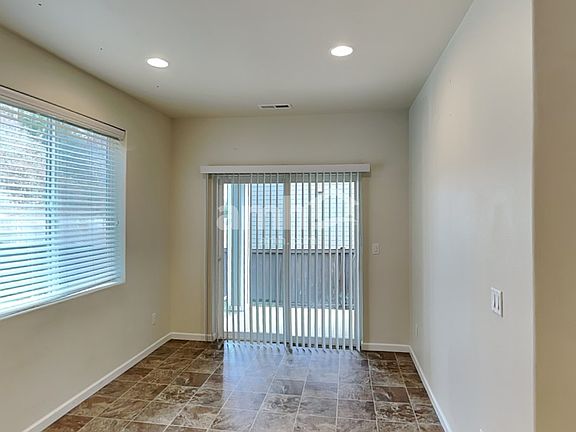 5th image of 414 Gorge Ct