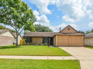 1318 Vickery Dr, Sugar Land, TX 77498