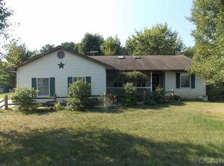 2042 Friar Tuck Cir, Adrian, MI 49221