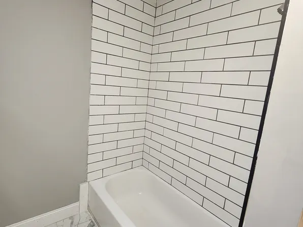 87 Capital St, Pawtucket, RI 02860