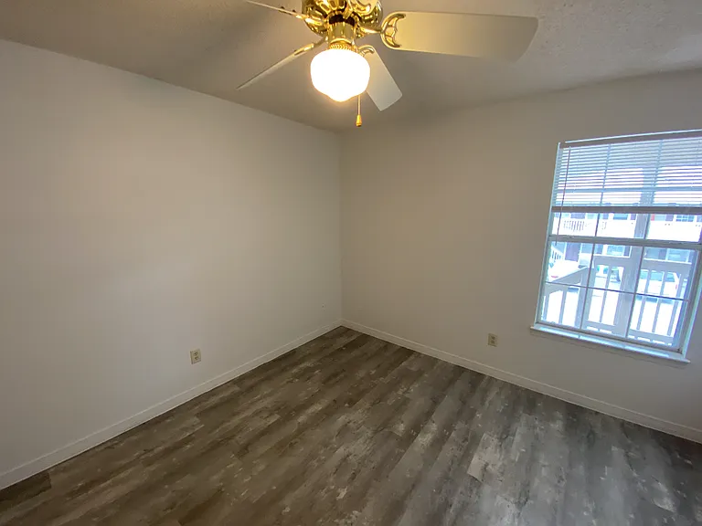 2807 Bradford Pl NW #4 — Photo 7