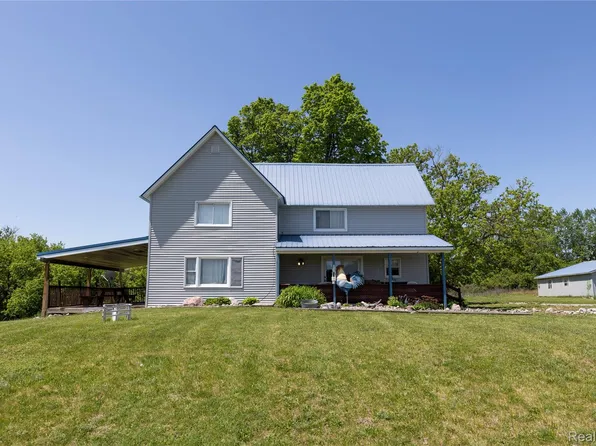 1130 S Gray Rd, West Branch, MI 48661