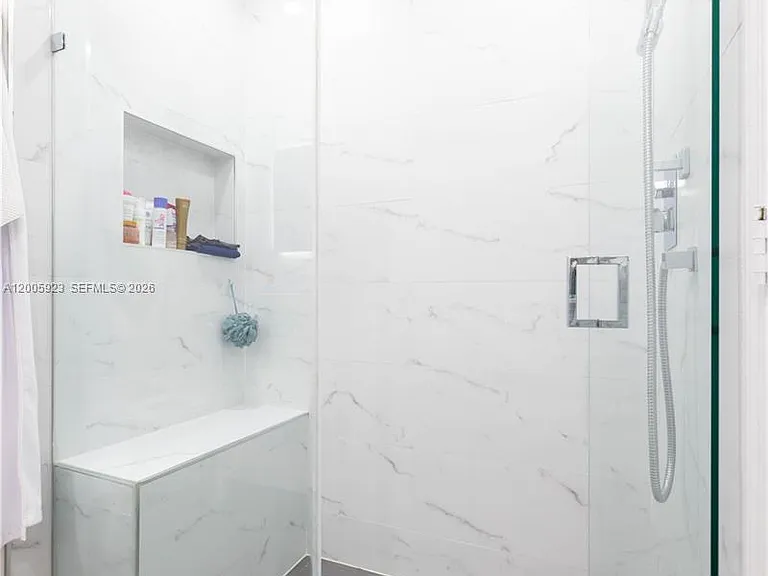 345 NE 194th Ln — Photo 19