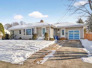 32 Watson St, New Bedford, MA 02740