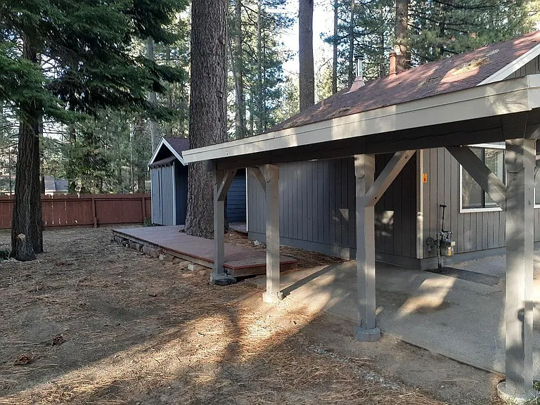 909 Secret Harbor Dr — Photo 2