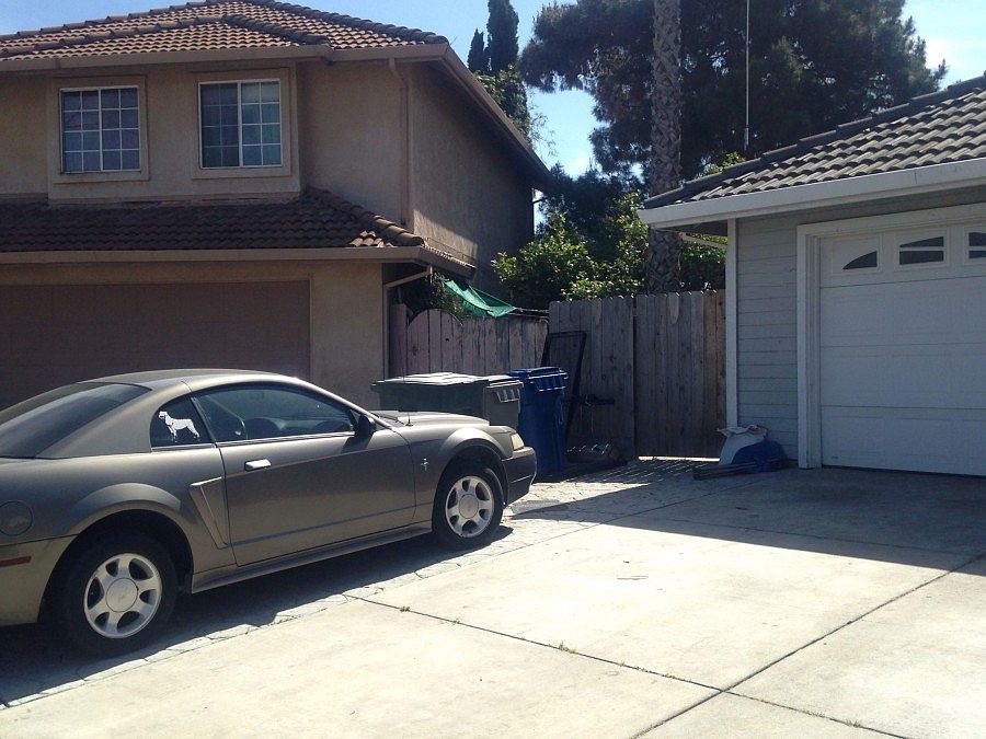 2nd image of 458 Ashwood Ct