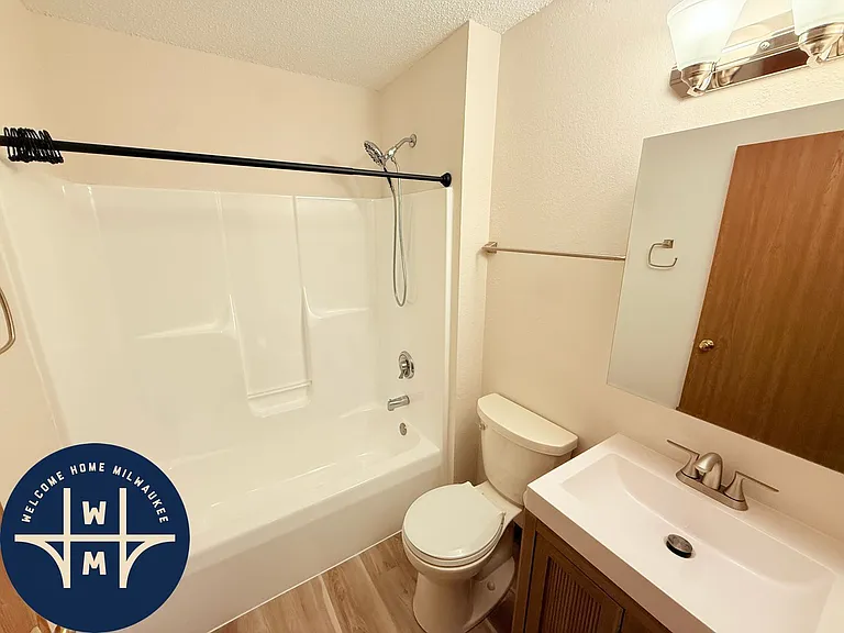 W163N11528 Windsor Ct #A — Photo 11