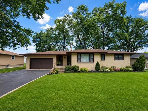 2295 177th St, Lansing, IL 60438