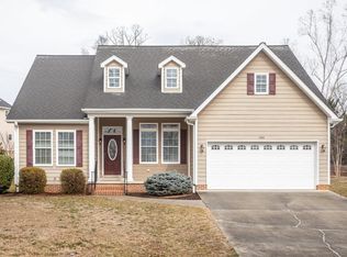 340 Heritage Dr, Luray, VA 22835