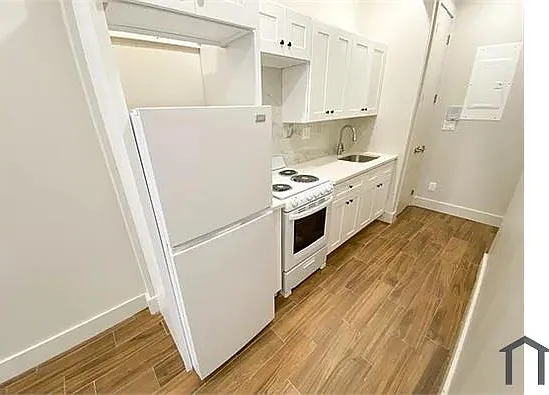 Studio, $2,696 — Photo 3