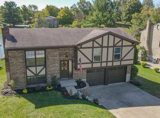 935 Palomino Dr, Villa Hills, KY